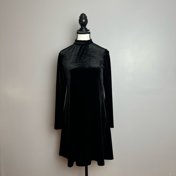 Falls Creek velvet long sleeve turtleneck dress - Picture 1 of 9